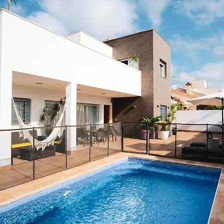 Semesterbostad Sol Y Piscina Privada *