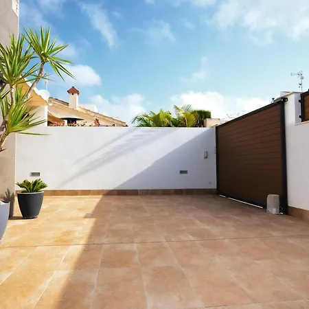 Sol Y Piscina Privada